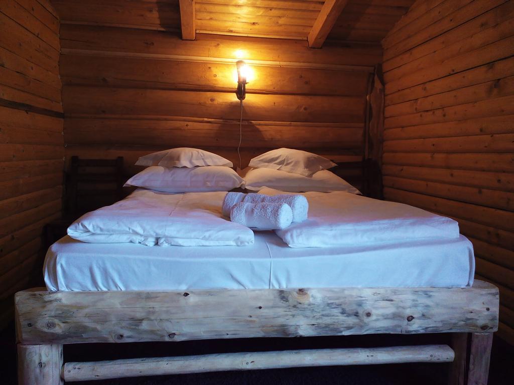 Casa Muntelui - Sambata Pensionat Sîmbăta de Sus Værelse billede