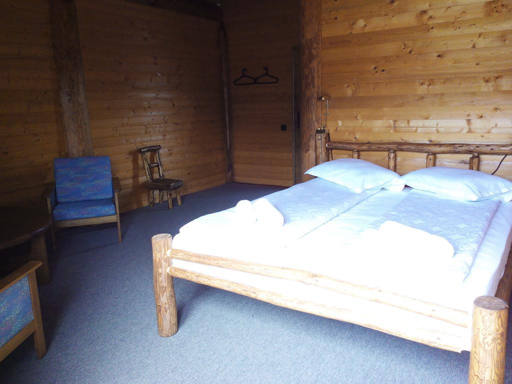 Casa Muntelui - Sambata Pensionat Sîmbăta de Sus Værelse billede