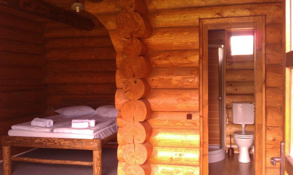 Casa Muntelui - Sambata Pensionat Sîmbăta de Sus Værelse billede