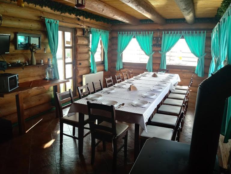 Casa Muntelui - Sambata Pensionat Sîmbăta de Sus Eksteriør billede